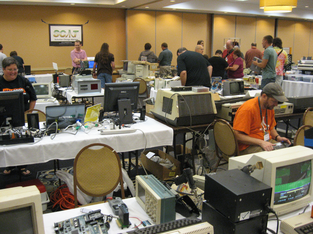 02-crowd2-1024x768.png