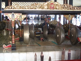 gongs