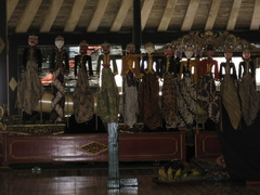 more puppets