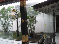 kraton earthquake damage